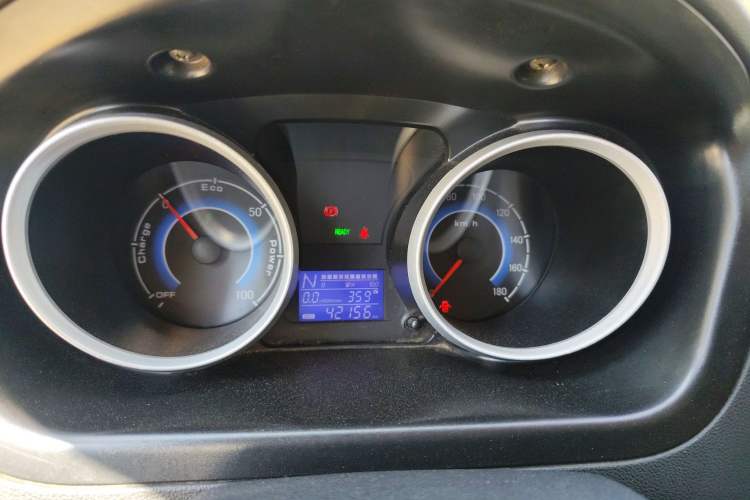 Used CHANGAN KAICHENG Ruixing EM80 2022 Flat Roof with Liftgate 2 Seats 60kW 41.86kWh Odometer Close Up