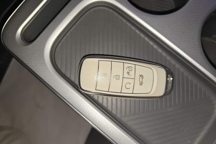 Used AION Y 2023 Plus 510 Enjoy Edition Vehicle Key