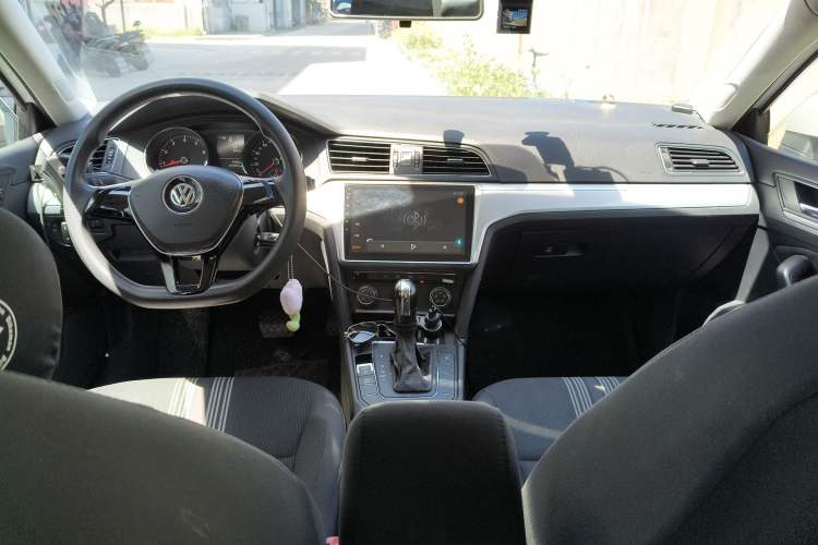 Used Volkswagen Lamando 2015 230TSI DSG Fashion Edition