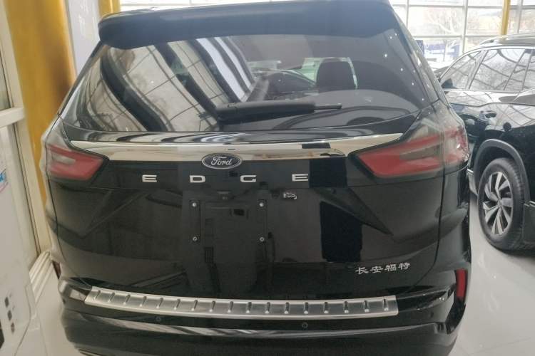 Used Ford Edge 2021 PLUS EcoBoost 245 Two-Wheel-Drive ST-Line 5-Seater
