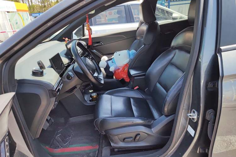 Used MG 4 EV 2022 425 km Luxury Edition Left Front Seat