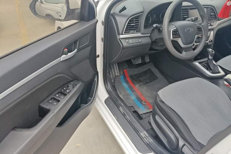Used Hyundai Elantra (6th Generation / Lingdong) 2016 1.6L Automatic ZhiXuan – Elite Version
