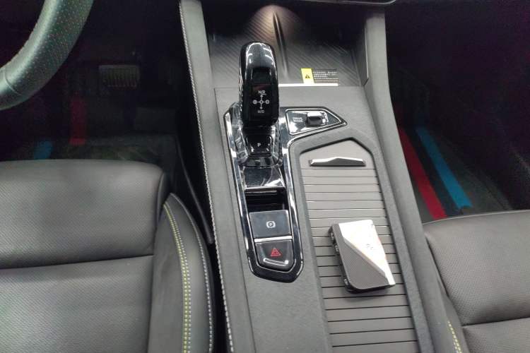 Used Lynk & Co 03 2023 1.5TD DCT JingPro Gear Lever