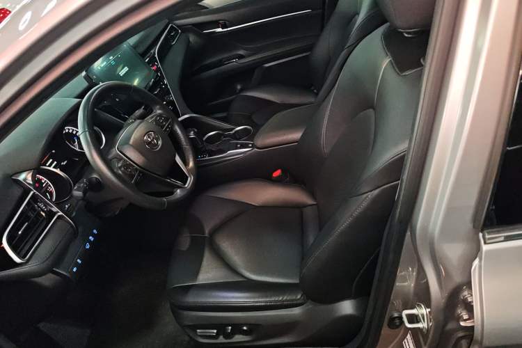 Used Toyota Camry 2021 2.0G Luxury Edition