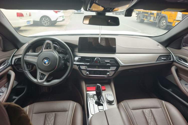 Used BMW 5 Series 2022 530Li Leading Model M Sport Package
