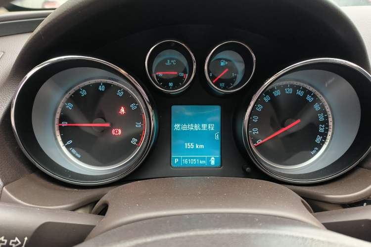 Used Buick Regal 2015 2.0L Leading Fashion Edition