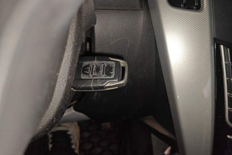 Used Luxgen U6 SUV 2015 1.8T Enhanced Charm Edition