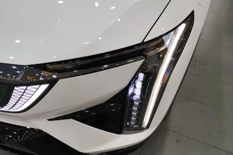 Used Cadillac OPTIQ 2024 Four-Wheel Drive Long-Range Version
