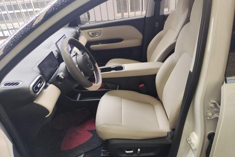 Used Wuling Bingo PLUS 2024 330 km Range Five-Seater Version
