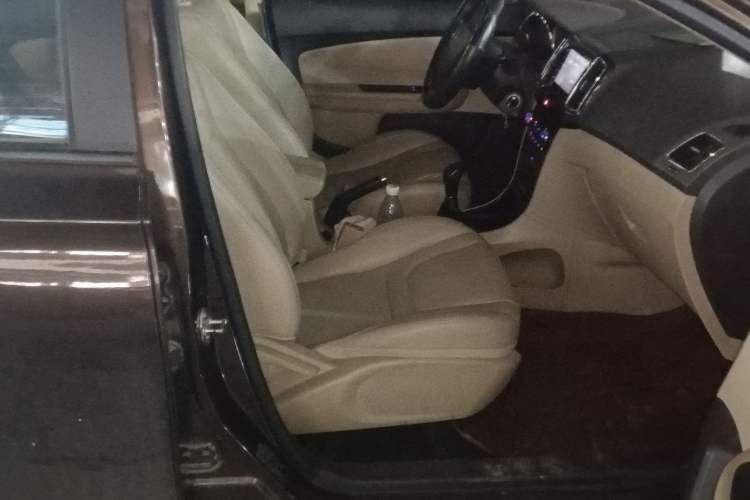 Used Chery E3 2015 1.5L Manual ZhiShang Model Right Front Seat