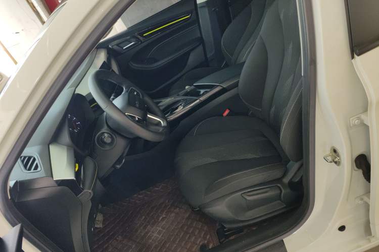 Used Roewe i5 2021 1.5L CVT Platinum Edition Left Front Seat