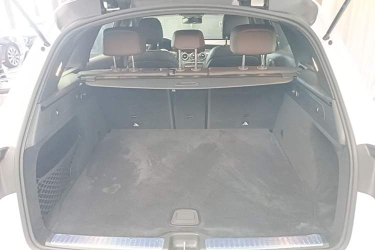 Used Mercedes-Benz GLC 2020 Facelift GLC 300 L 4MATIC Dynamic Edition

