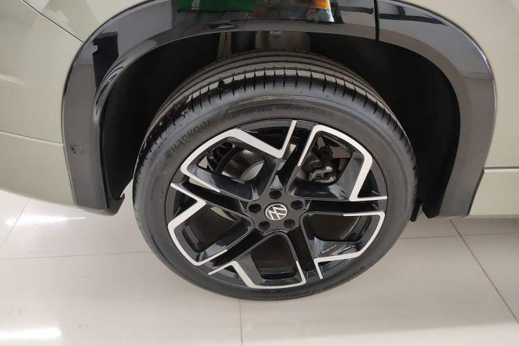 Used Volkswagen Tayron 2025 Tiguan L 380TSI 4Motion Luxury Easy Package