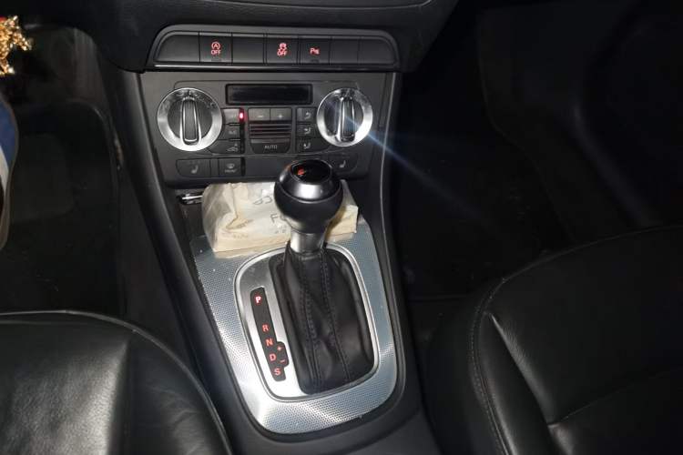 Used Audi Q3 2015 35 TFSI Comfort Model