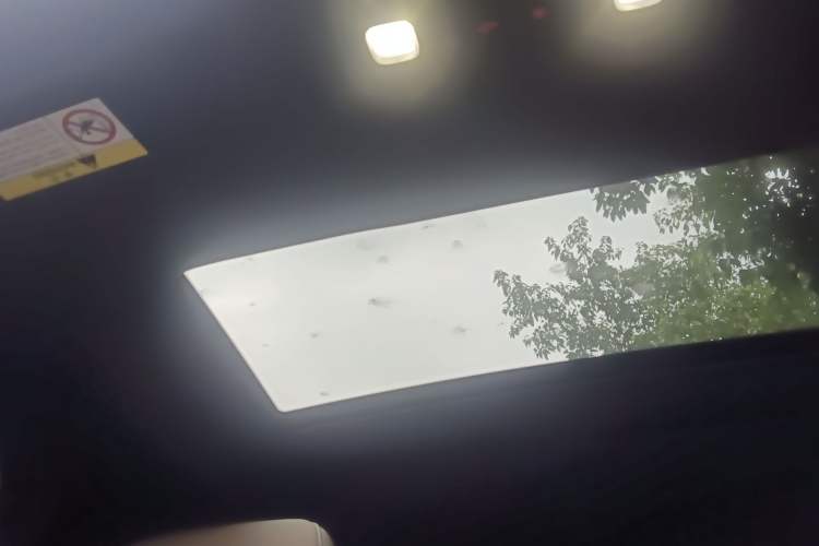 Used Nissan N6 2026 Model 180 Max Headliner