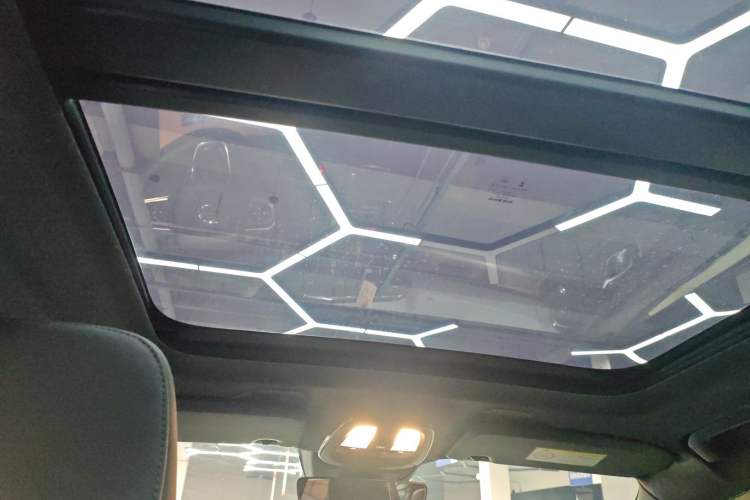 Used Volvo XC40 New Energy 2023 Long-Range PRO Version
