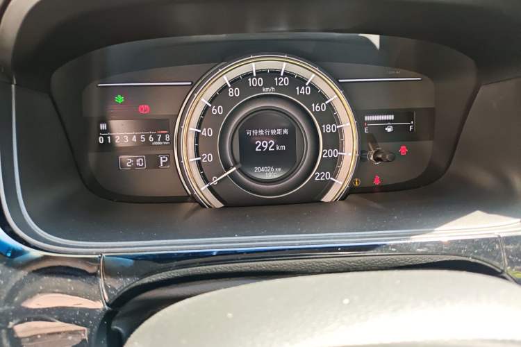 Used Honda Elysion 2016 2.4L Supreme Edition Odometer Close Up