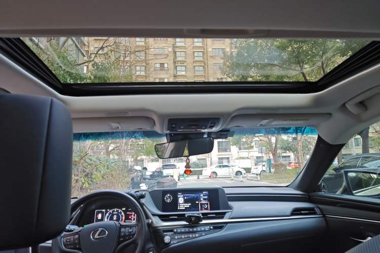 Used Lexus ES 2020 200 Excellence Edition