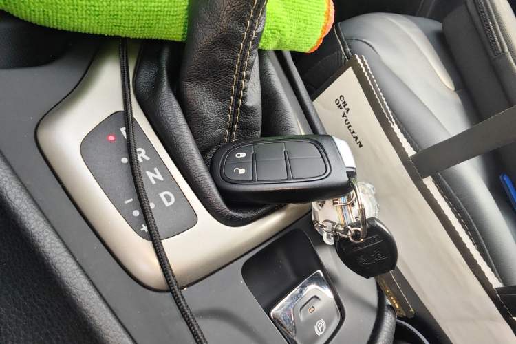 Used Jeep Cherokee 2016 2.0L Superior Edition
