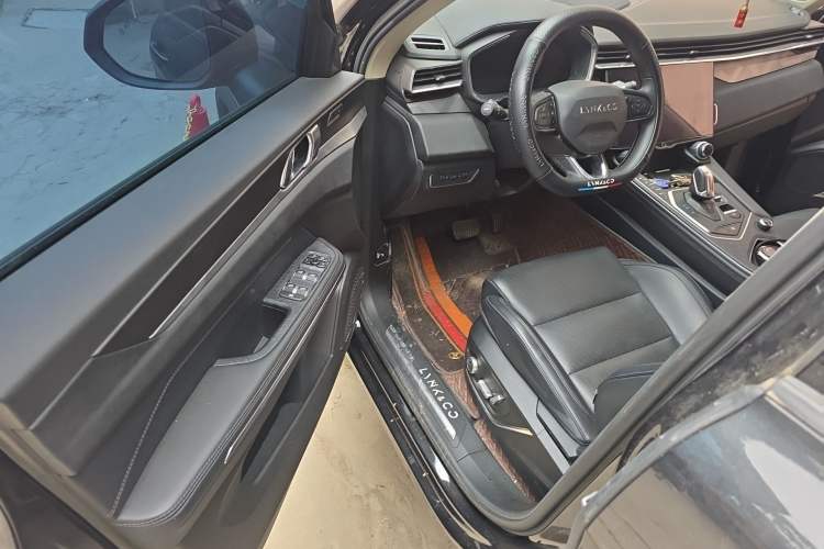 Used Lynk & Co 01 2021 2.0TD Two-Wheel-Drive Pro Trim