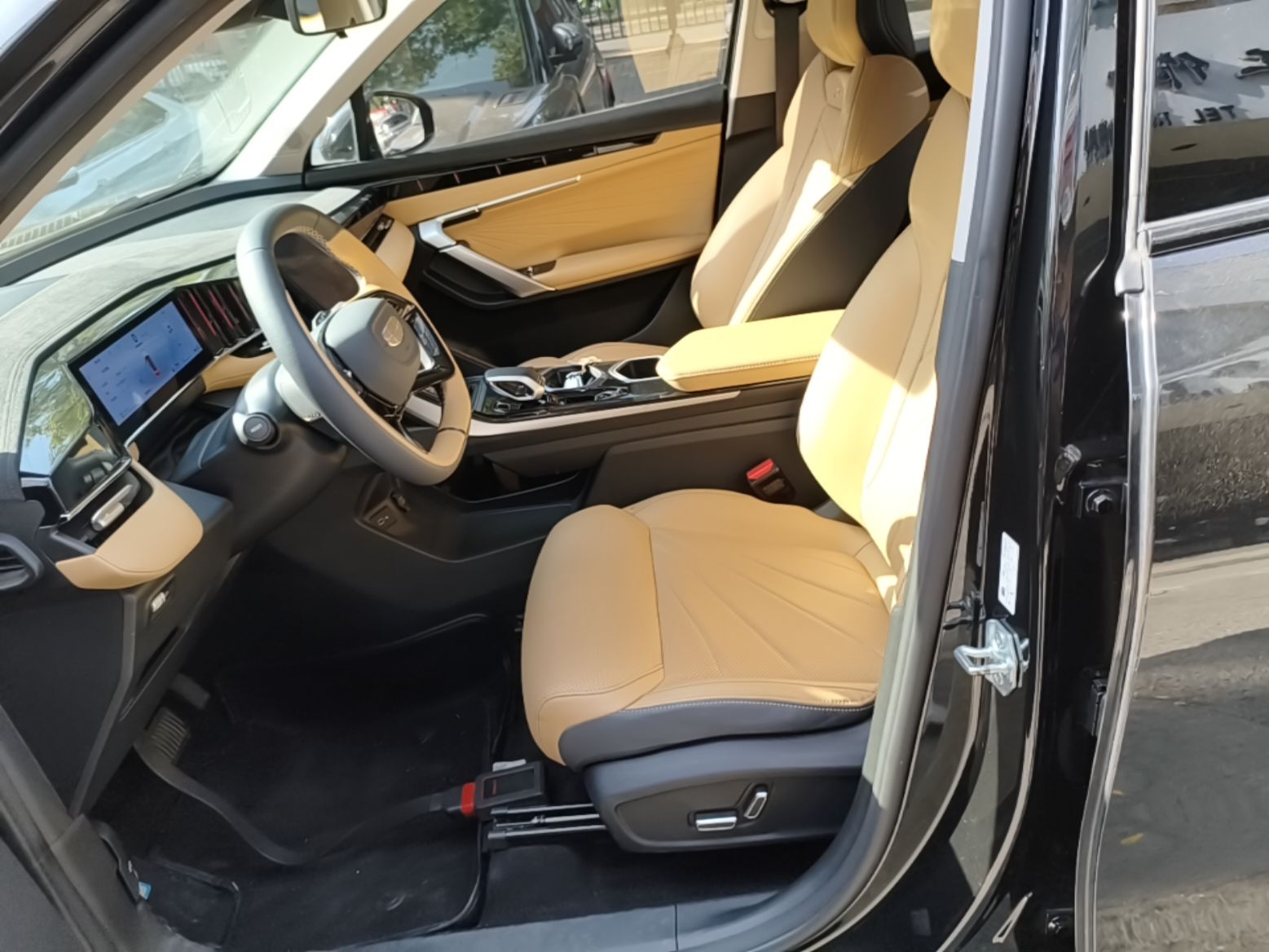 Geely Auto FX11 2023 1.5TD DCT Prestige Edition — снимка 17