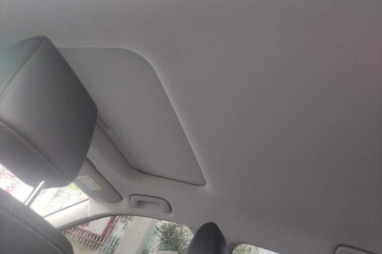 Used Wuling Asta 2021 1.5T CVT Starlight Edition Headliner