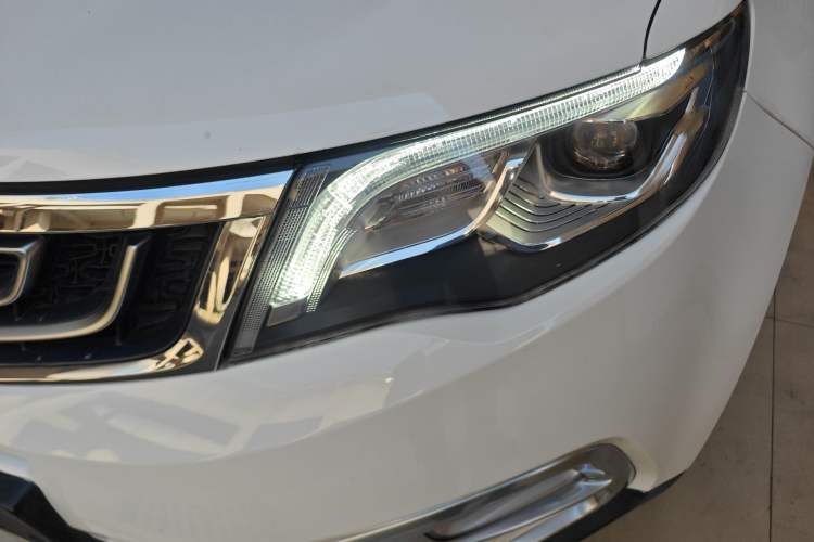 Used Geely Auto Emgrand X7 Sport 2016 1.8TD Automatic Smart Model Left Front Headlight