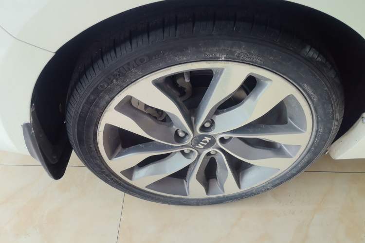 Used Kia K5 2015 2.0L Automatic LUX