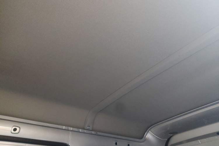 Used Wuling Zhiguang 2023 1.5L Utility Version with Enclosed Windows 2 Seats