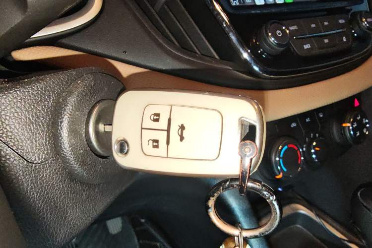 Used Chevrolet Monza 2022 320 Automatic Enjoyment Sunroof Version
