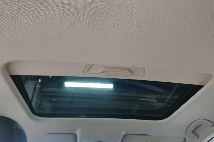 Used Volkswagen Lavida 2021 1.5L Automatic Comfort Edition Headliner