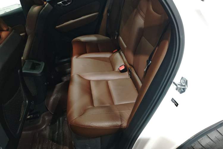 Used Volvo XC60 2019 T5 4x4 Zhiyuan Edition China VI Standard Left Rear Seat