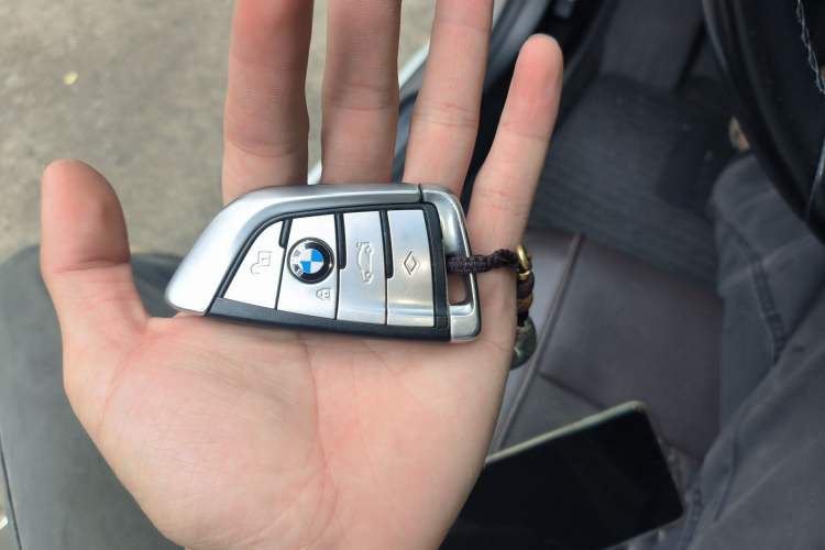 Used BMW 5 Series 2019 Facelifted 530Li Leading Edition Luxury Package Vehicle Key