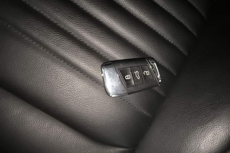 Used Volkswagen Magotan 2019 330TSI DSG Luxury Model China V Standard