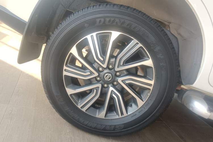 Used Nissan Terra 2020 2.5L XL Upper Automatic Two-Wheel Drive Luxury Edition
