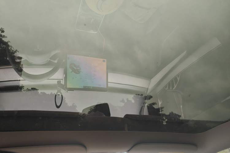 Used Tesla Model Y 2023 Rear-Wheel-Drive Version Headliner