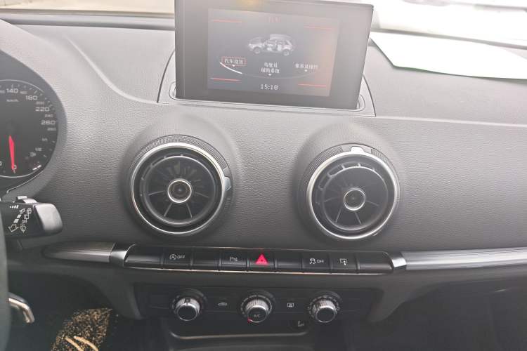 Used Audi A3 2014 Sportback 35 TFSI Automatic Style Edition Audio And AC Panel