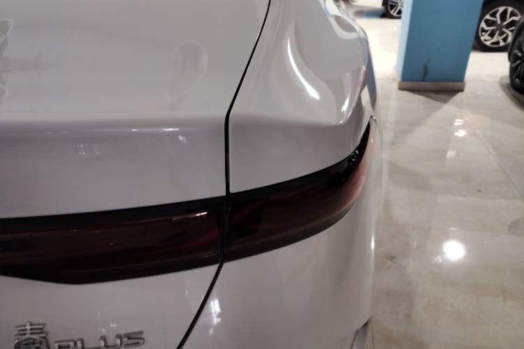 Used BYD Qin PLUS 2025 DM-i Smart Drive 55KM Leading Model
