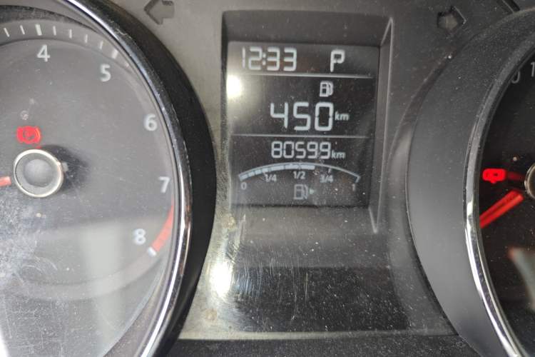 Used Volkswagen C-TREK 2018 1.5L Automatic Comfort Model Odometer Close Up