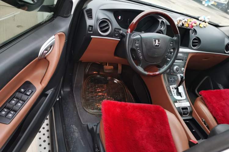 Used Luxgen Great 7 SUV 2013 Limited-Edition Sharp Model 2.2T Two-Wheel-Drive Smart Version