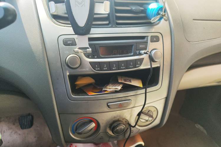 Used Chevrolet Sail 2013 Sedan 1.4L Manual Elegance Edition