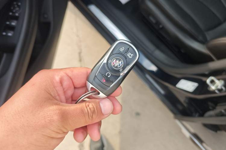 Used Buick LaCrosse 2021 652T Luxury Model Vehicle Key