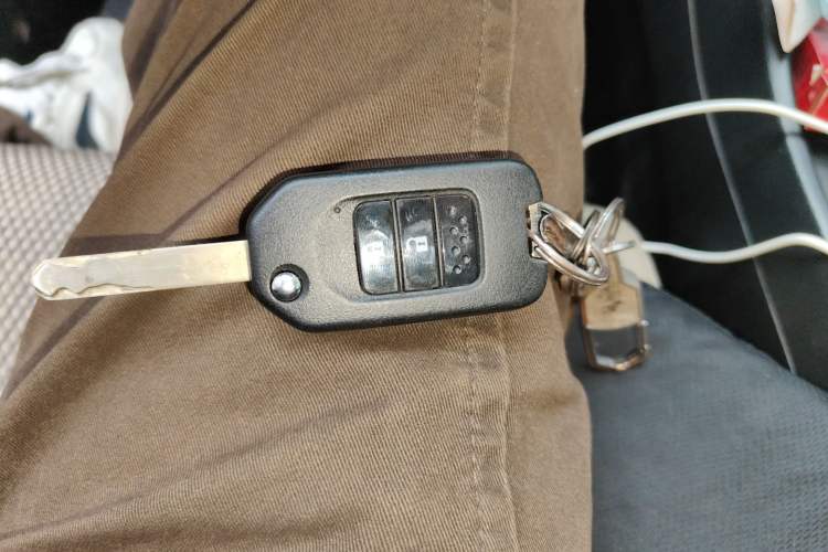 Used Honda Jade 2013 1.8L automatic Comfort version 5 seats
