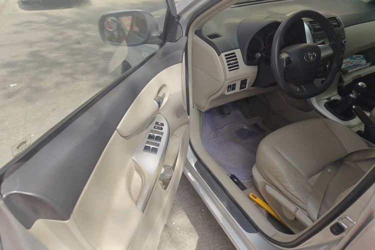 Used Toyota Corolla 2013 Special Edition 1.8L Manual - Cool Version GL-i