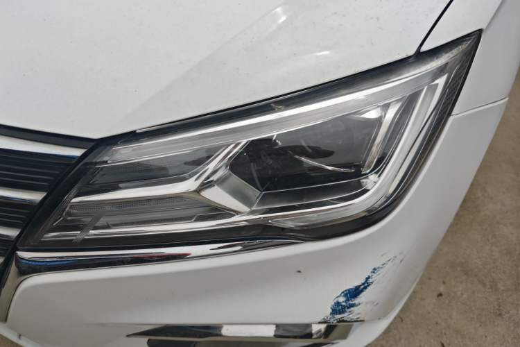 Used Roewe i5 2020 1.5L Manual 4G Connect Luxury Edition
