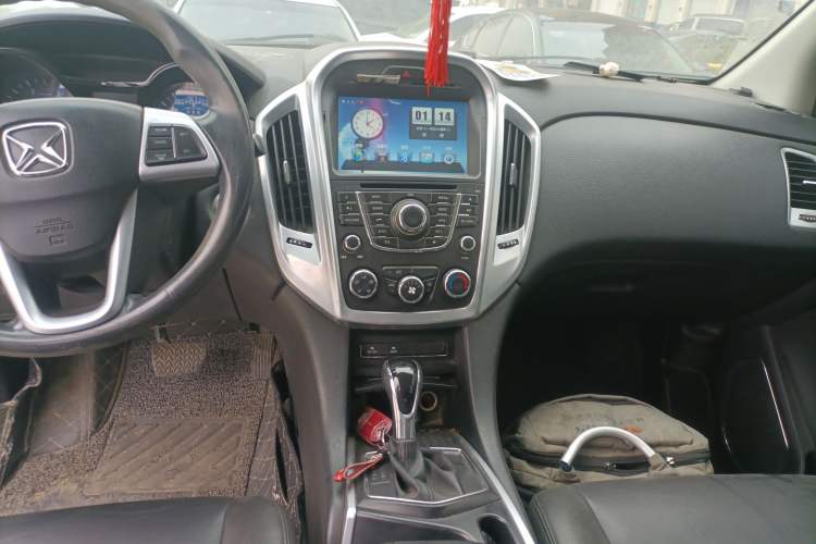 Used JMC Yusheng S350 2013 2.4T Automatic 2WD Diesel Luxury Edition 5 Seats
