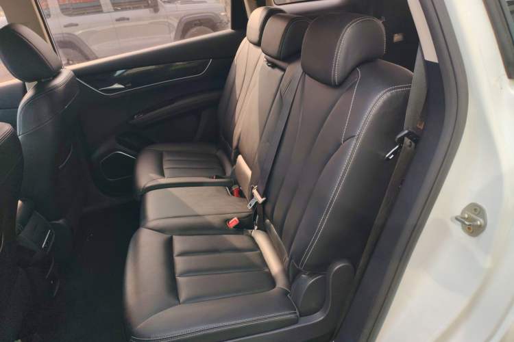 Used BYD Song MAX 2017 1.5T Manual Smart Connect Luxury 7-Seater
