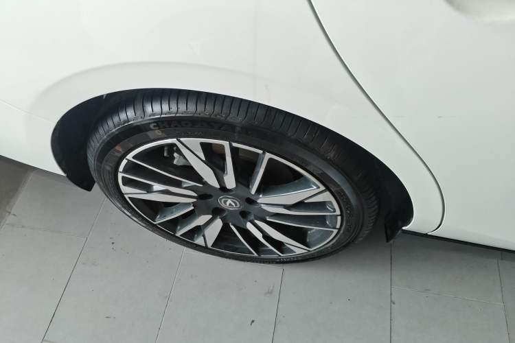 Used CHANGAN Eado 2026 Model, Fourth Generation, 1.5T 500Bar Smart Enjoyment Edition Right Rear Wheel Hub