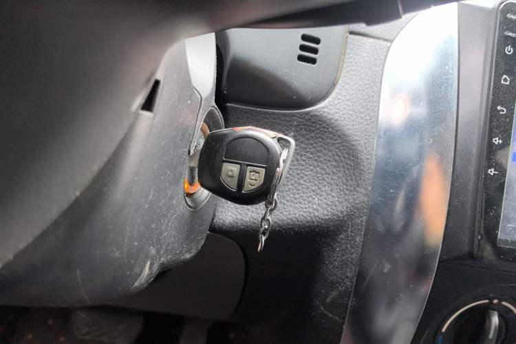 Used Suzuki SX4 2011 Revised 1.6L Automatic Dynamic Version Vehicle Key