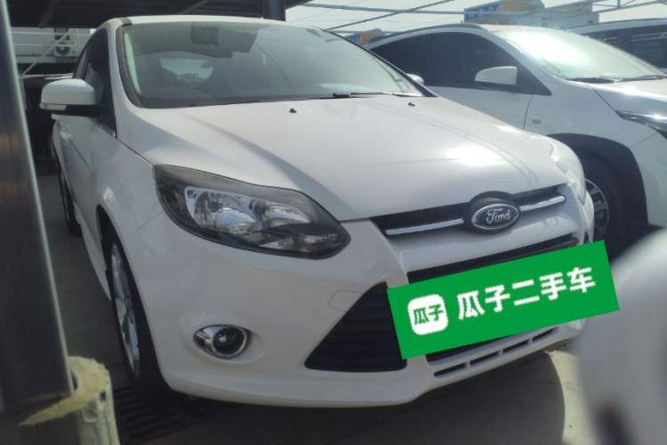 Used Ford Focus 2012 Hatchback 2.0L Automatic Luxury Sport Model
